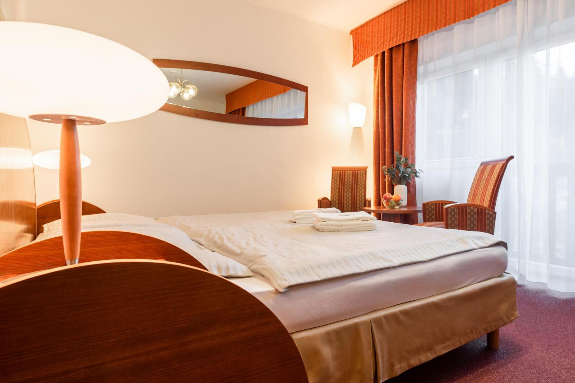 Hotel Schwarz Nové Hamry Kültér fotó