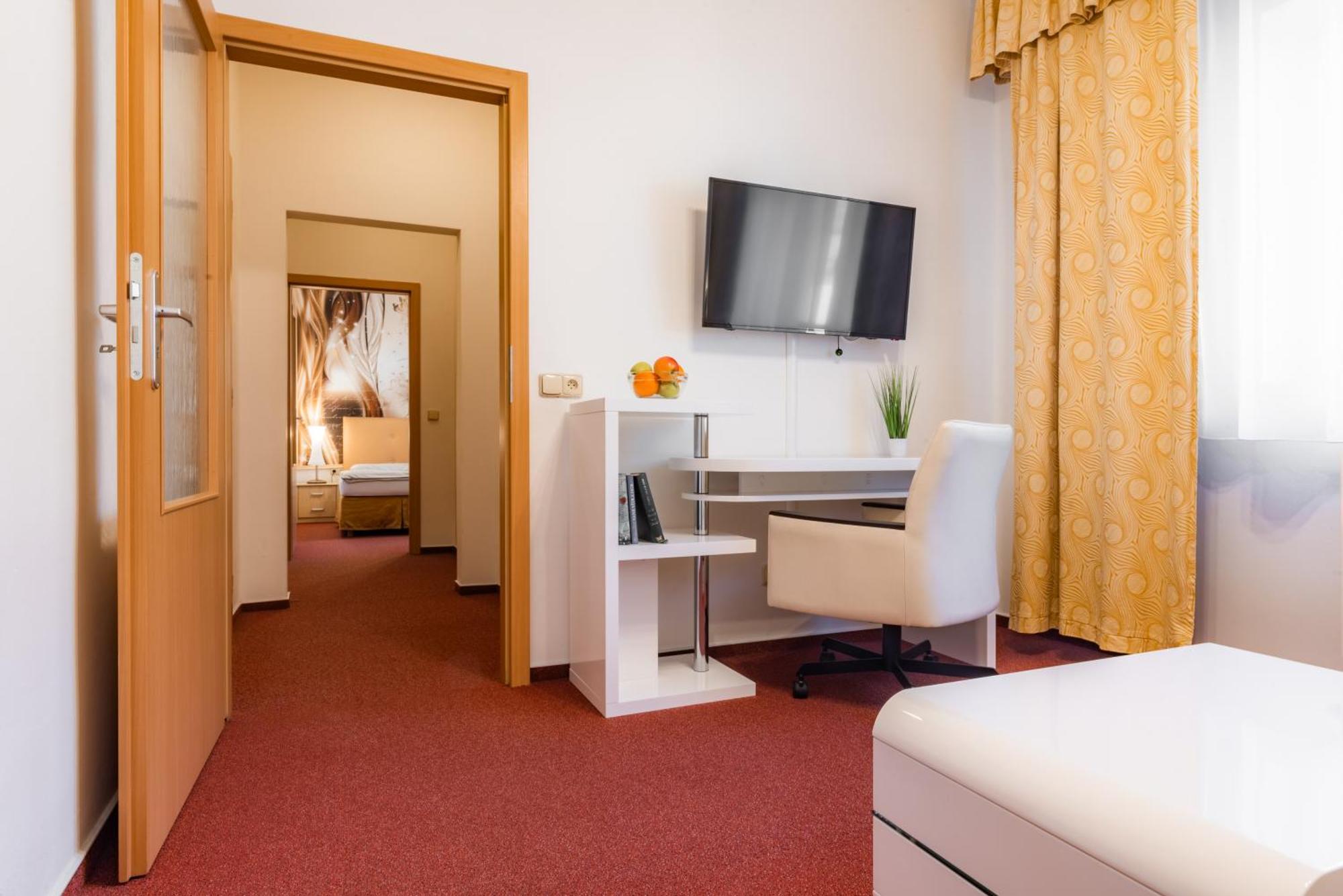 Hotel Schwarz Nové Hamry Kültér fotó