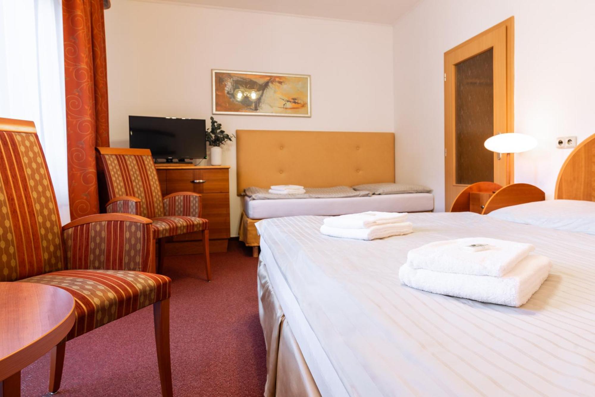 Hotel Schwarz Nové Hamry Kültér fotó