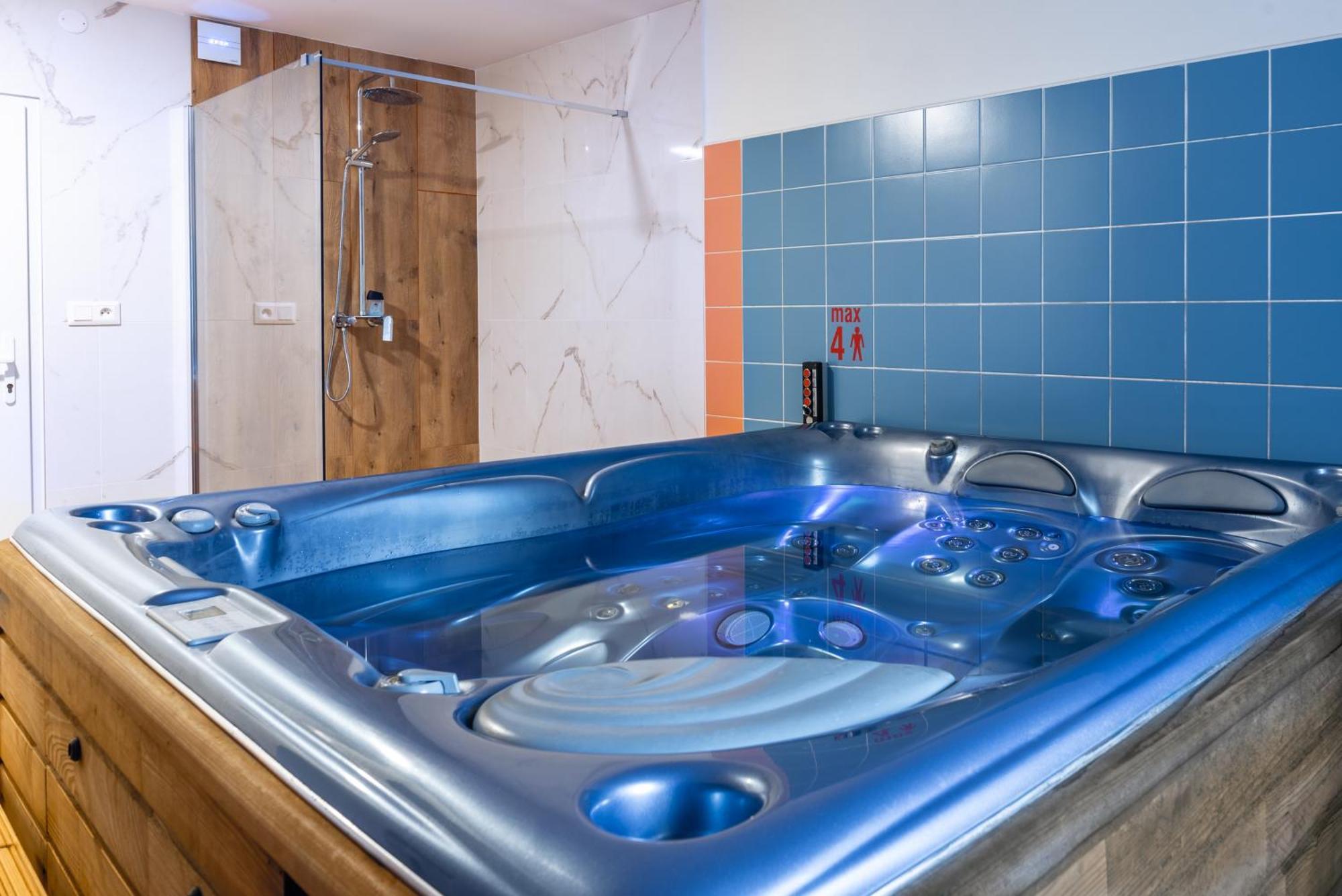 Hotel Schwarz Nové Hamry Kültér fotó