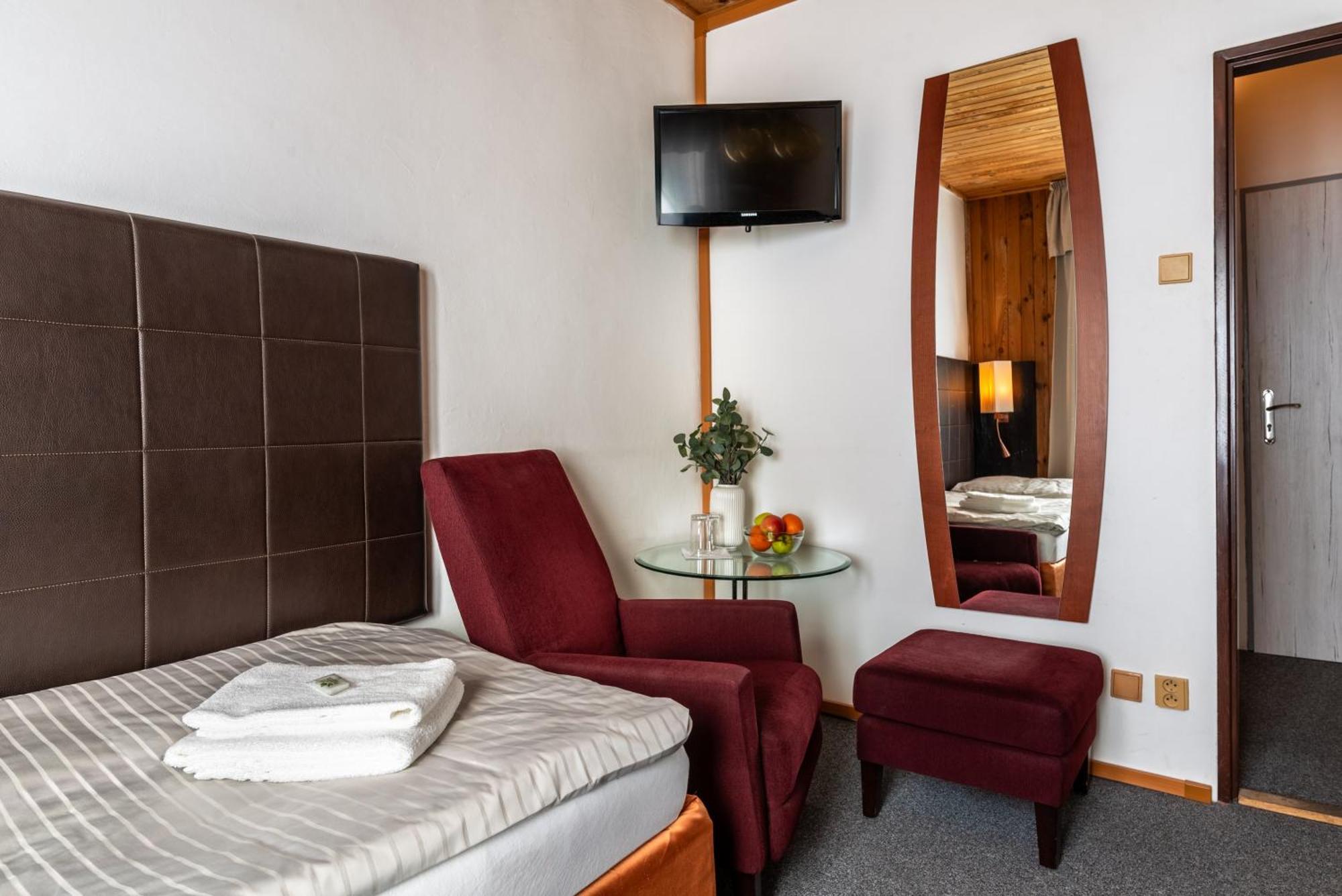 Hotel Schwarz Nové Hamry Kültér fotó
